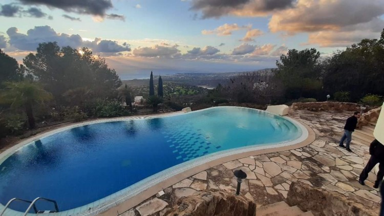 5 Bedroom House for Sale in Tala, Paphos District