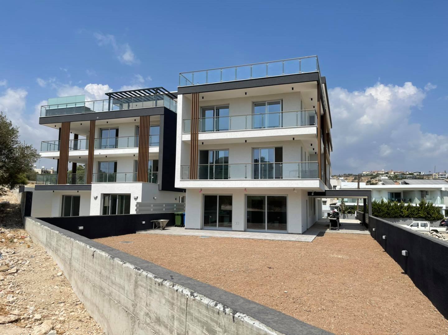Ianthi Residences