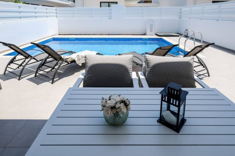 Mesoyios Park Residences