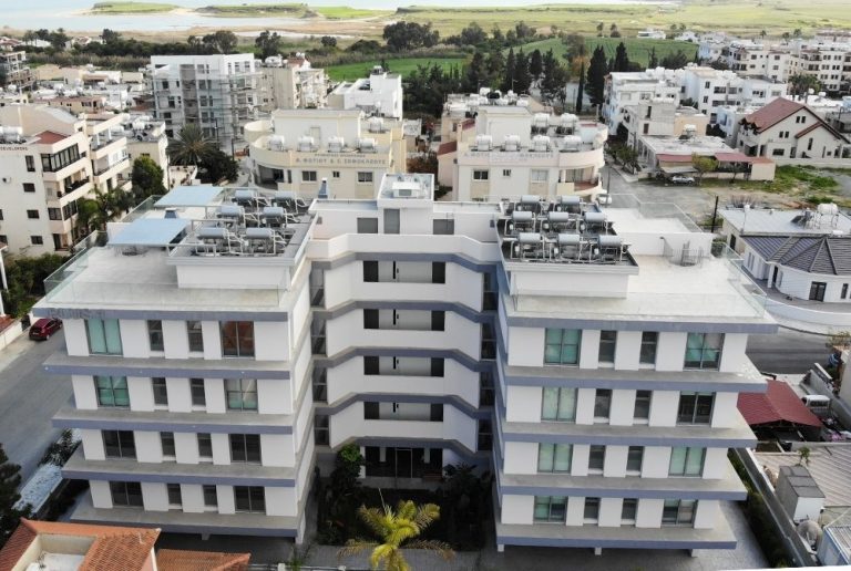 Plus 1 Residence