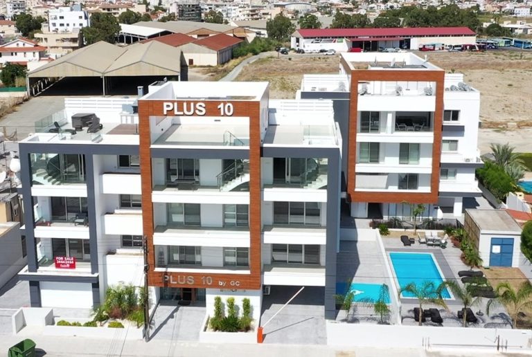 Plus 10 Marina Residence