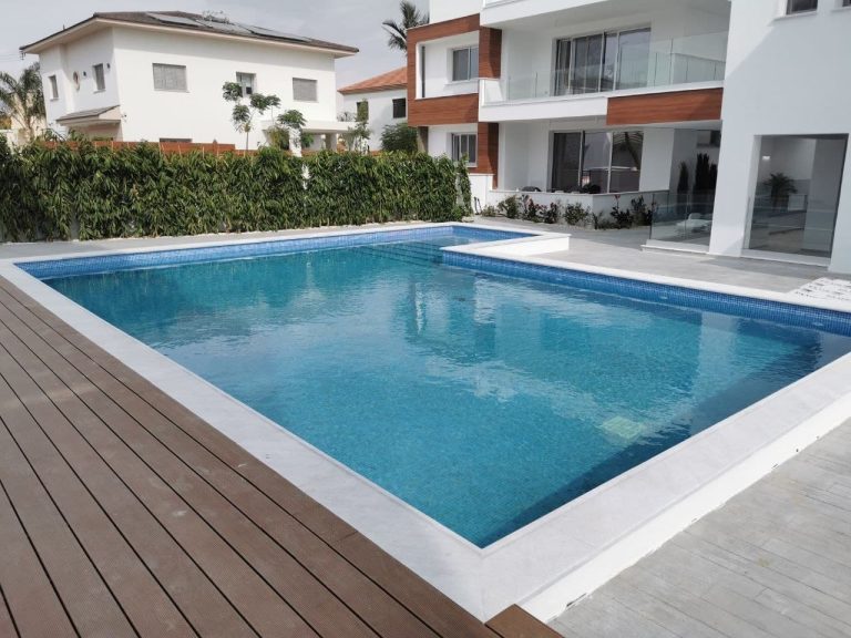 Plus 15 Tamara Gardens