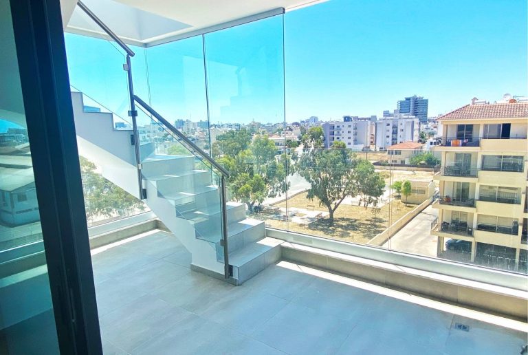 Plus 17 Media Residence