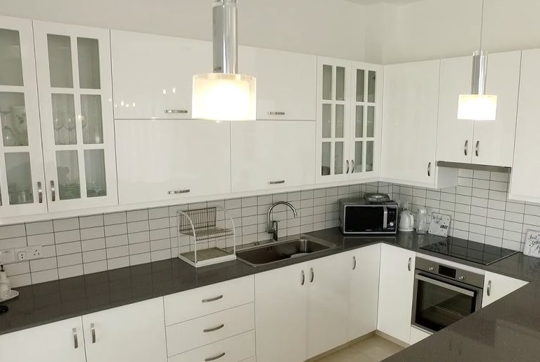 Plus 7 Livadia Garden 1