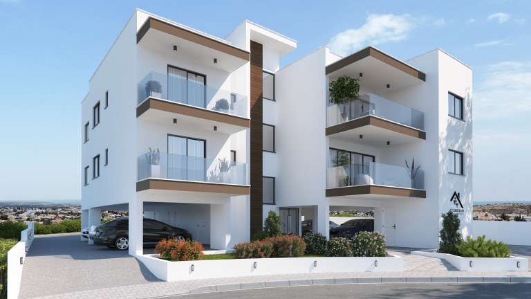 Tylliros Court