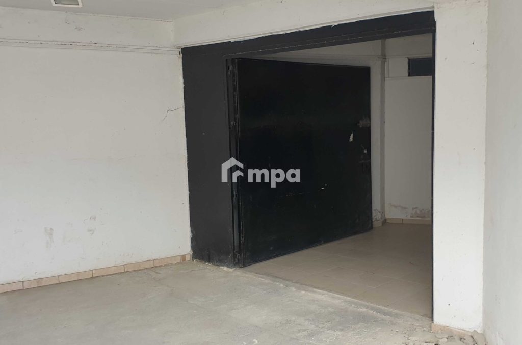 350m² Warehouse for Rent in Makedonitissa, Nicosia District