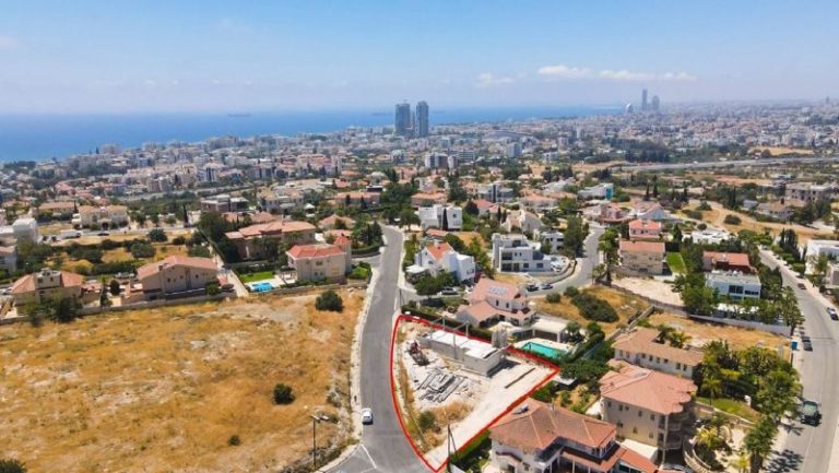 5 Bedroom Villa for Sale in Limassol District