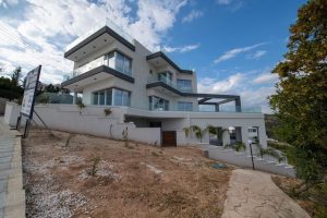 625m² Building for Sale in Agios Tychonas, Limassol District