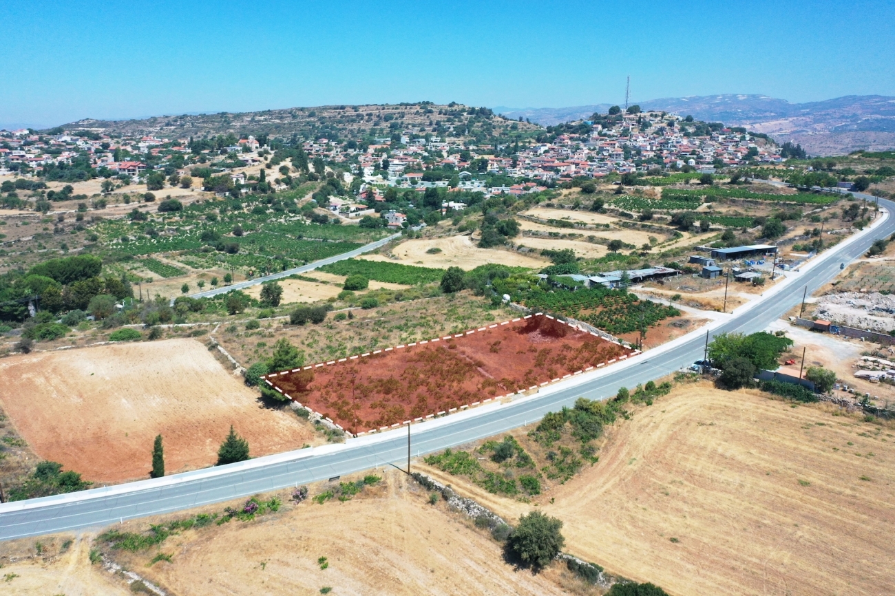 1,991m² Residential Plot for Sale in Pachna, Limassol District