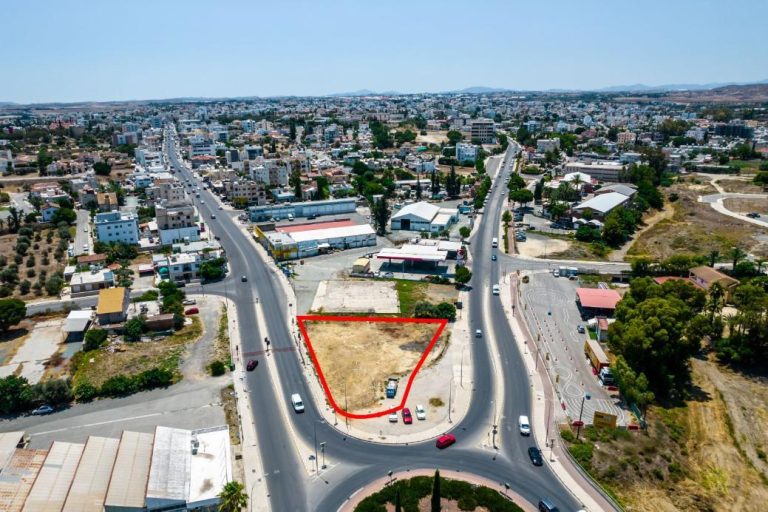 1,600m² Plot for Sale in Latsia, Nicosia District