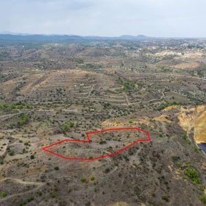 12,710m² Plot for Sale in Kapedes, Nicosia District