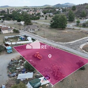 1,338m² Plot for Sale in Lythrodontas, Nicosia District