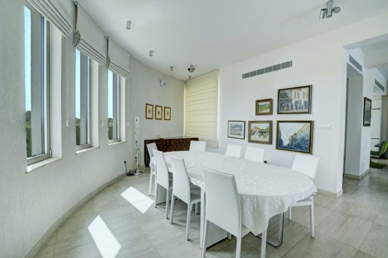 6+ Bedroom Villa for Sale in Famagusta District