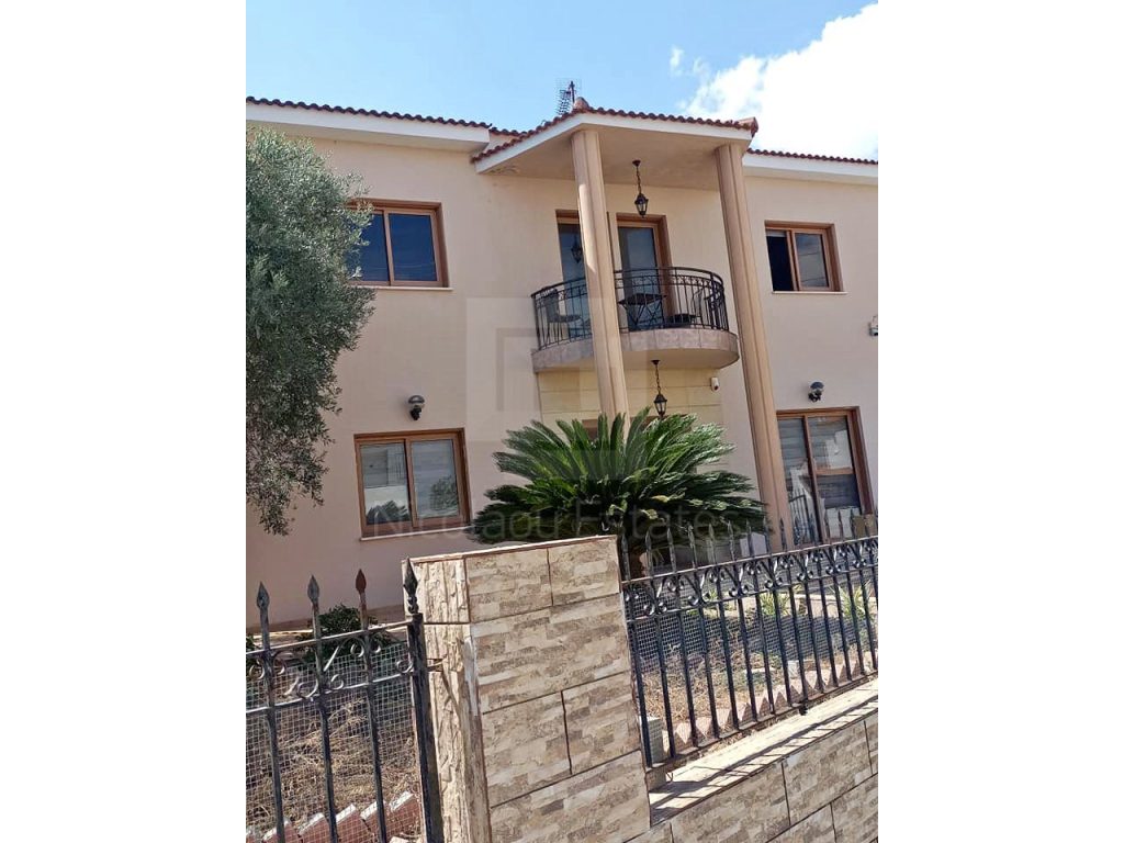 4 Bedroom House for Sale in Psimolofou, Nicosia District