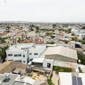 560m² Building for Sale in Athienou, Larnaca District