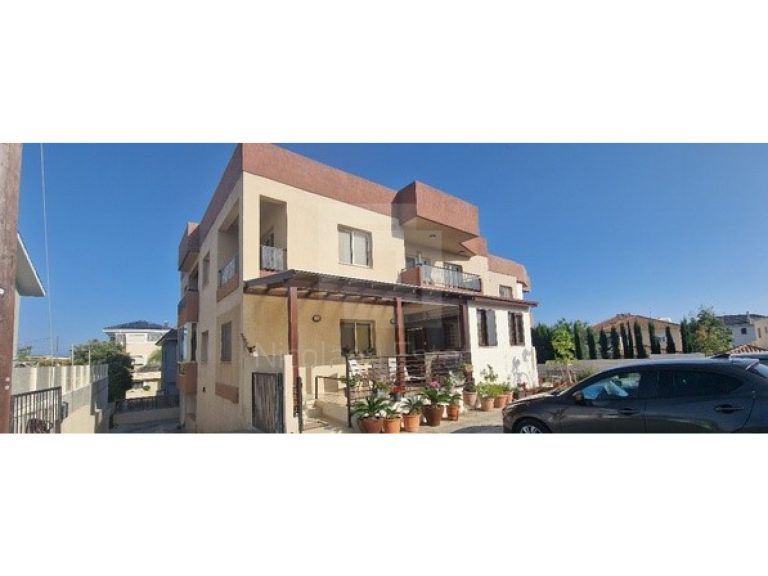 2 Bedroom Apartment for Sale in Episkopi Lemesou, Limassol District