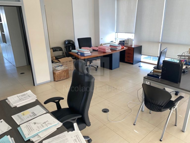 Офис 170 м² в аренду в районе Никосии