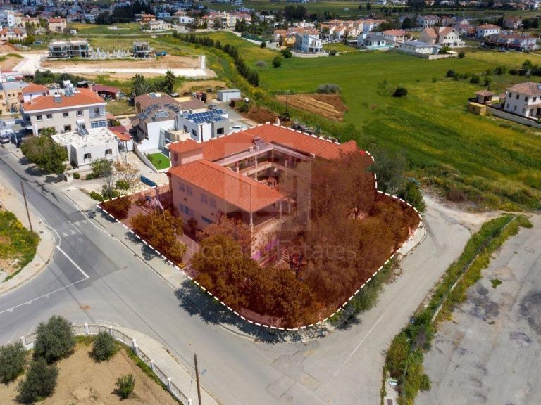 650m² Building for Sale in Lakatamia, Nicosia District