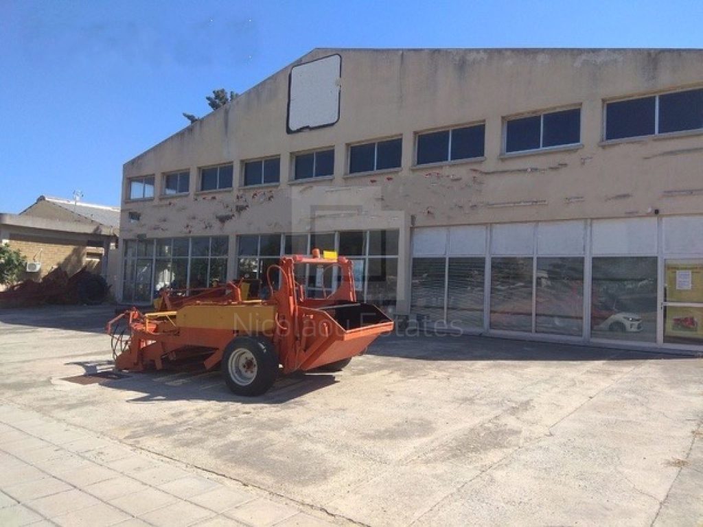 1500m² Building for Sale in Aradippou, Larnaca District