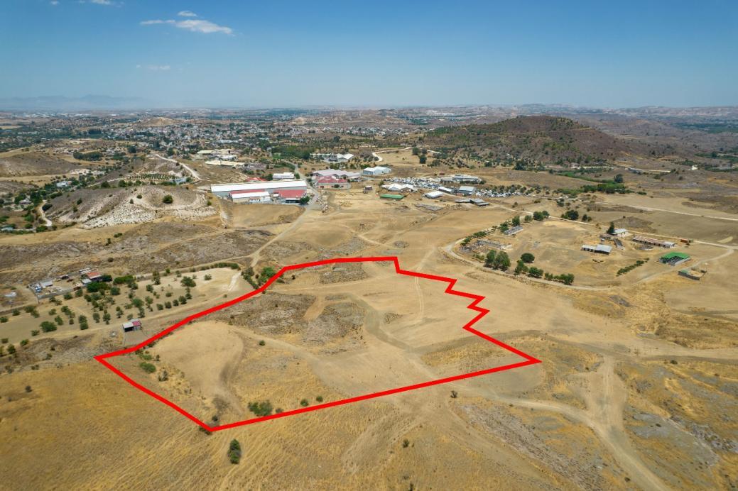 25,419m² Plot for Sale in Agia Varvara, Nicosia District