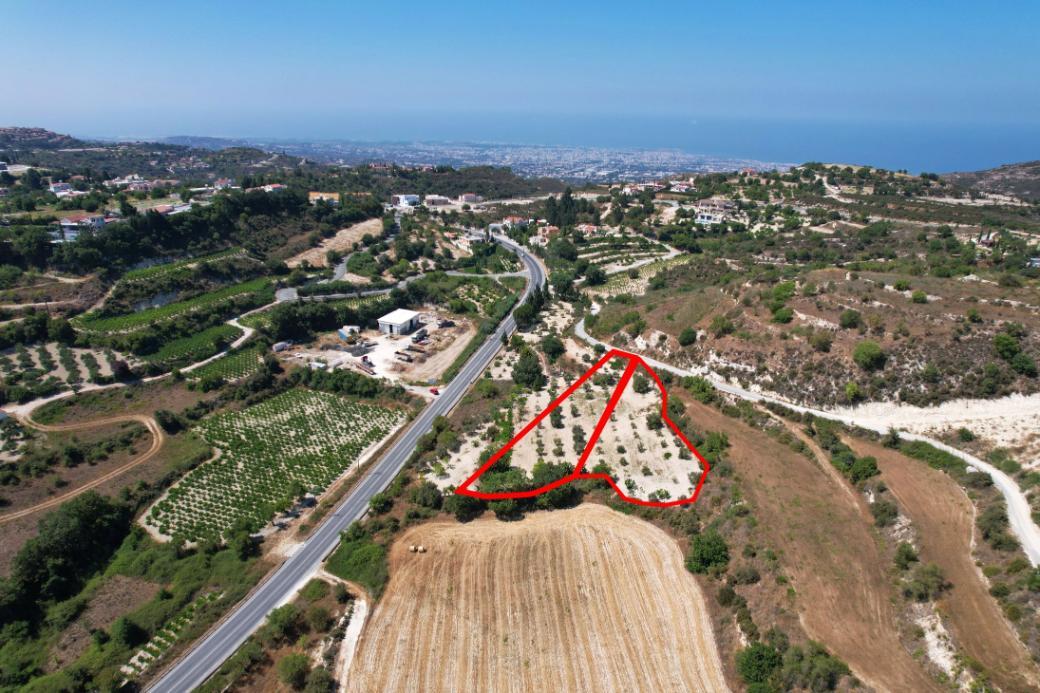 3,271m² Plot for Sale in Tsada, Paphos District