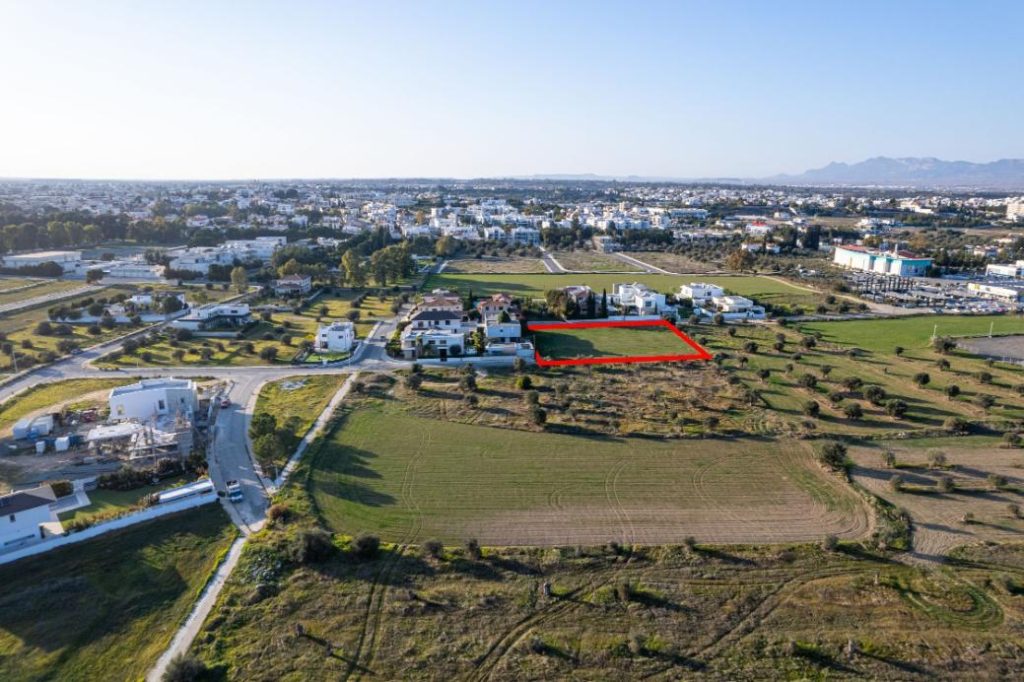 3,336m² Plot for Sale in Strovolos, Nicosia District