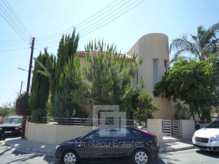 5 Bedroom House for Sale in Limassol – Agios Athanasios