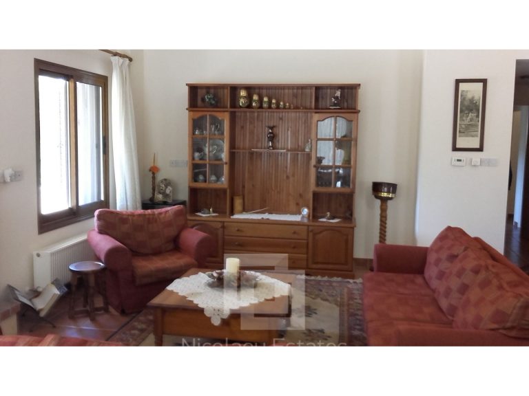 4 Bedroom House for Sale in Pera Pedi, Limassol District