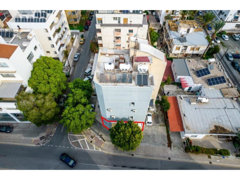 65m² Commercial for Sale in Nicosia – Agios Antonios