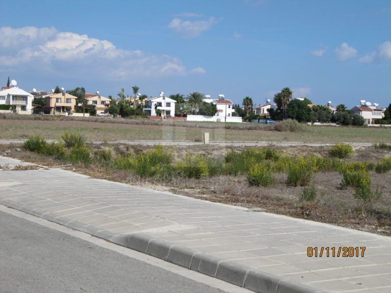 798m² Plot for Sale in Oroklini, Larnaca District