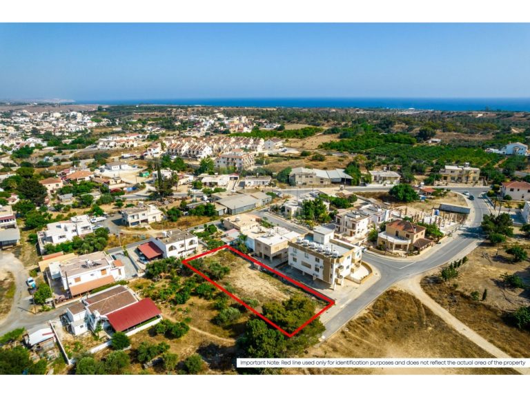 760m² Plot for Sale in Ormideia, Larnaca District