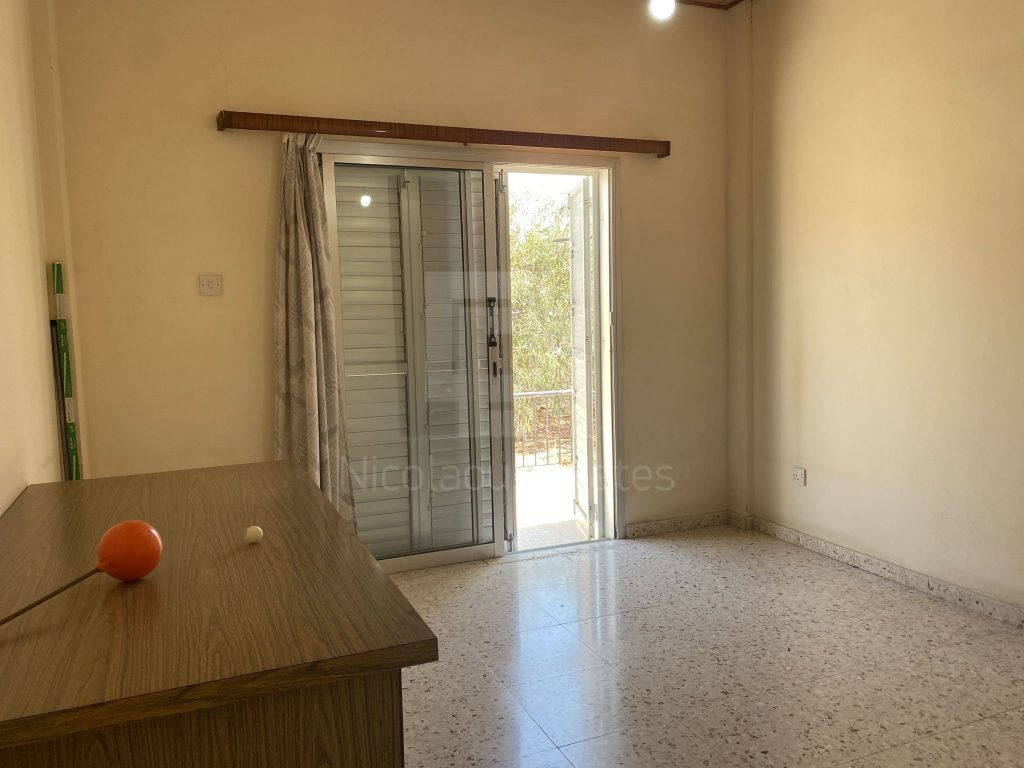 2 Bedroom House for Sale in Monagroulli, Limassol District