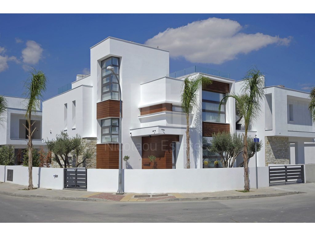 5 Bedroom House for Sale in Larnaca District