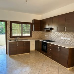 2 Bedroom Apartment for Rent in Empa, Paphos District