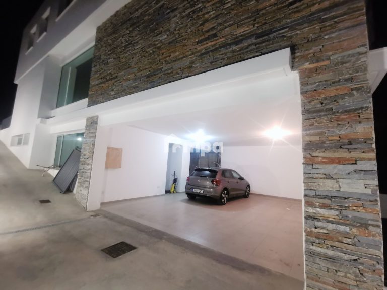 Cheap Houses and Villas for Sale Nicosia up to 600000 euro