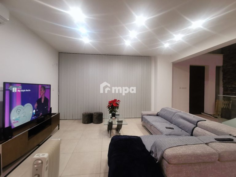 4 Bedroom House for Sale in Kallepeia, Nicosia District