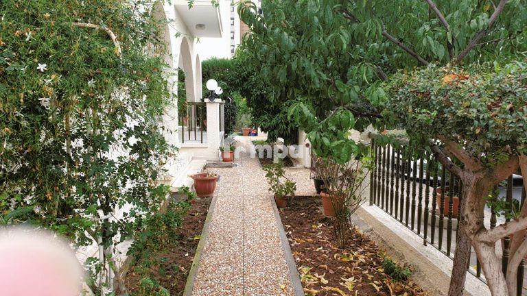 Cheap Houses and Villas for Sale Larnaca up to 900000 euro