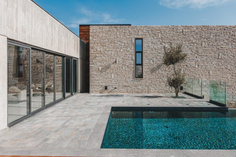 4 Bedroom House for Sale in Peyia, Paphos District