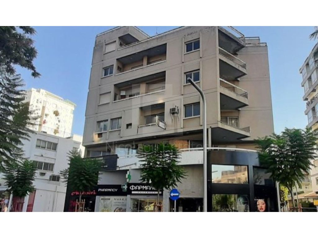 3000m² Building for Sale in Nicosia District