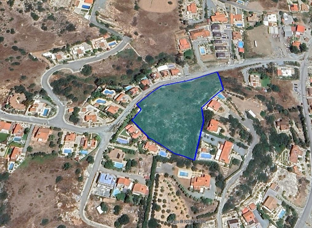 9,574m² Residential Plot for Sale in Pyrgos Lemesou, Limassol District