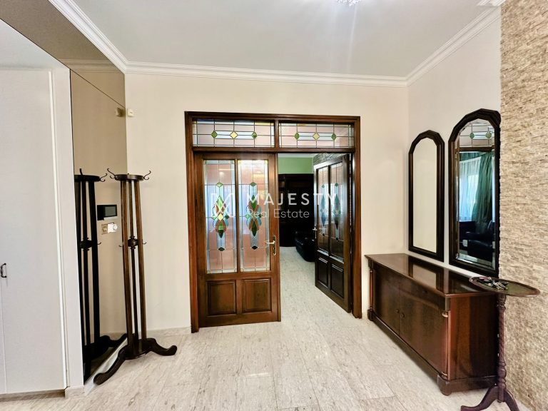 5 Bedroom Villa for Rent in Germasogeia, Limassol District