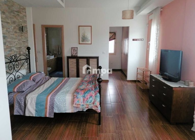 4 Bedroom House for Sale in Sia, Nicosia District