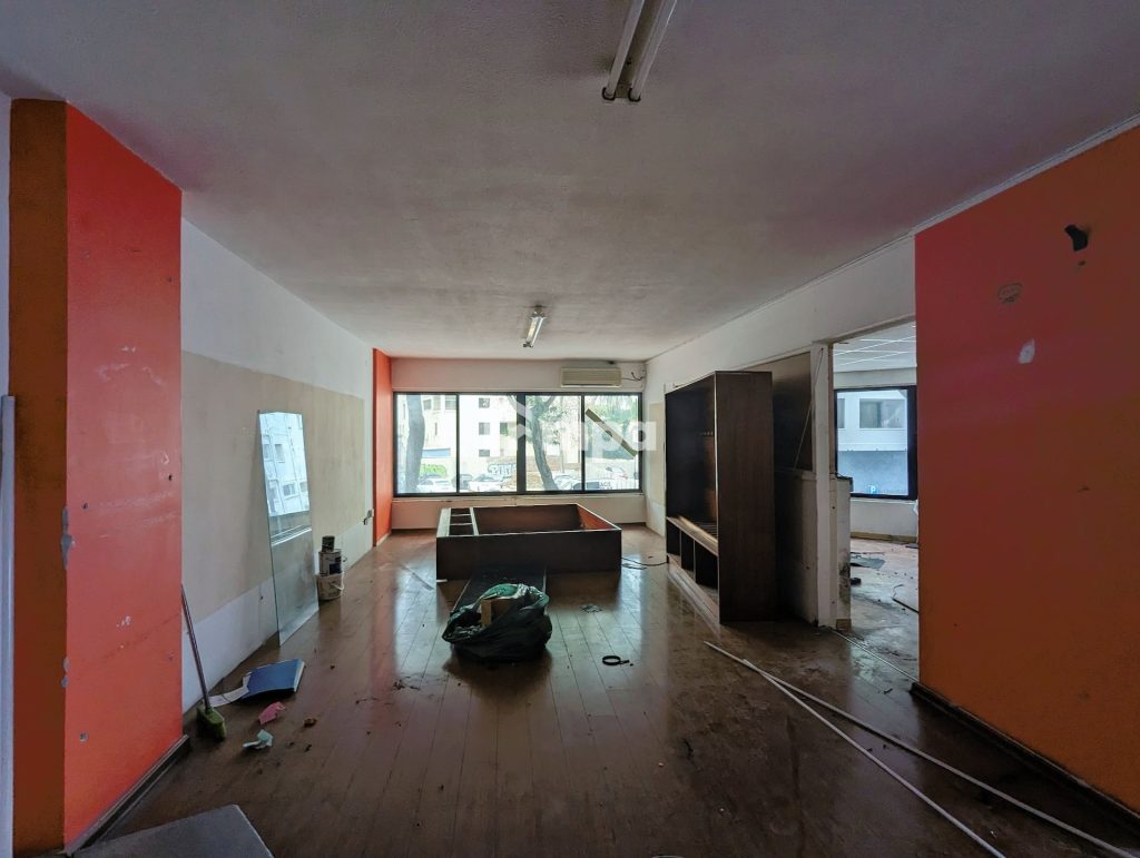 114m² Commercial for Sale in Nicosia District