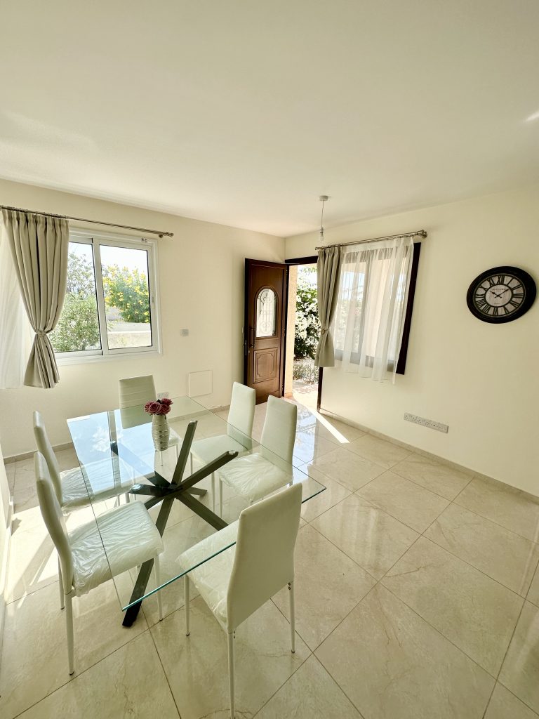 3 Bedroom Villa for Sale in Peyia, Paphos District