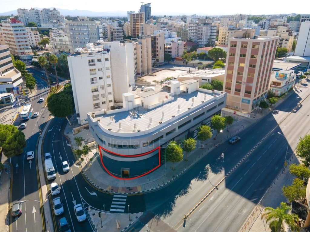 386m² Commercial for Sale in Agioi Omologites, Nicosia District