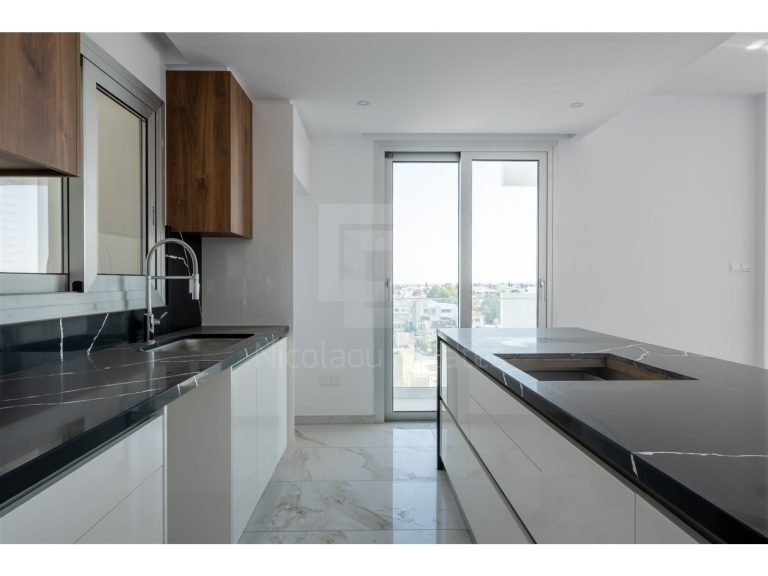 3 Bedroom Apartment for Sale in Strovolos, Nicosia District