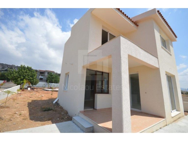 3 Bedroom House for Sale in Coral Bay, Paphos District