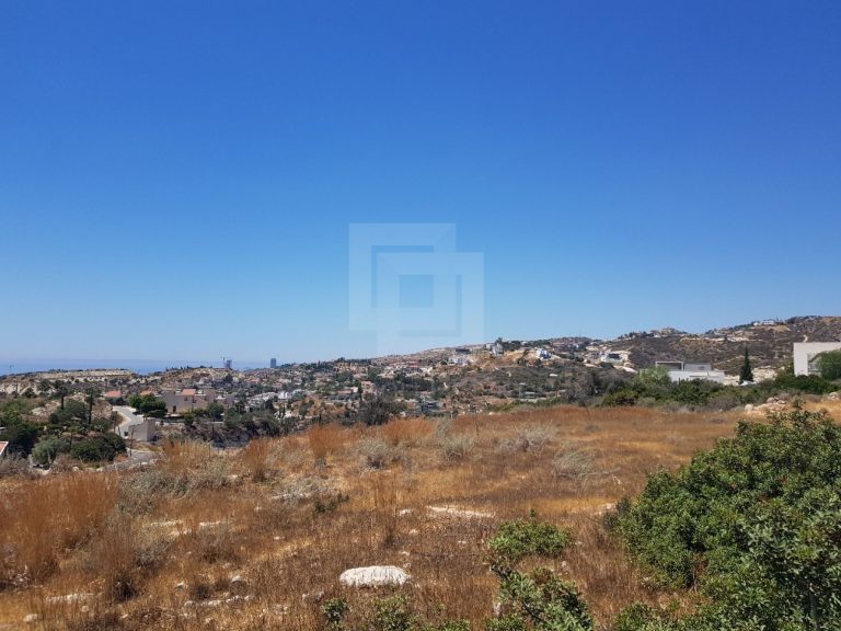 843m² Plot for Sale in Agios Tychonas, Limassol District