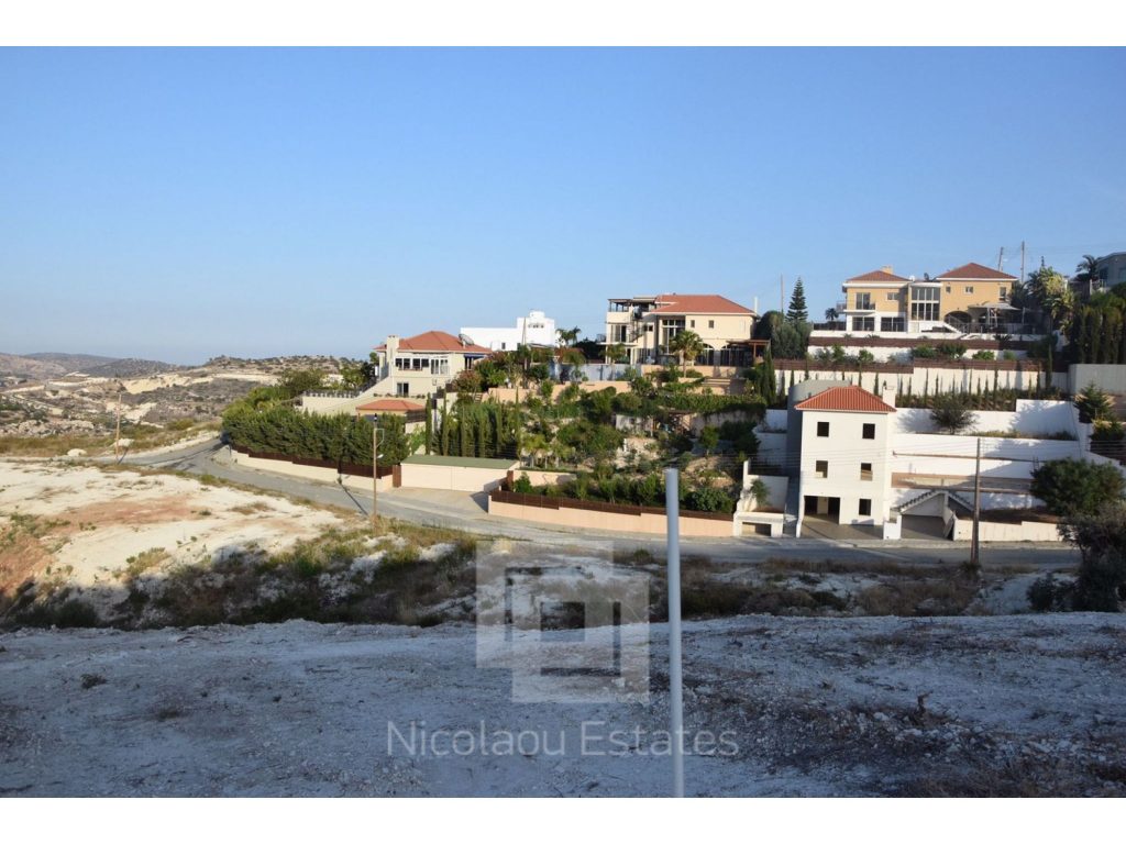 1,006m² Plot for Sale in Agios Tychonas, Limassol District