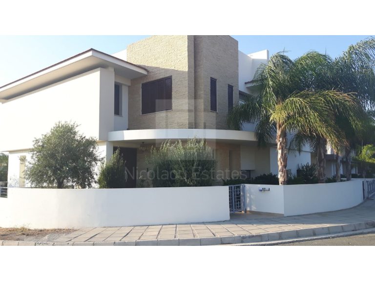 5 Bedroom House for Sale in Engomi, Nicosia District